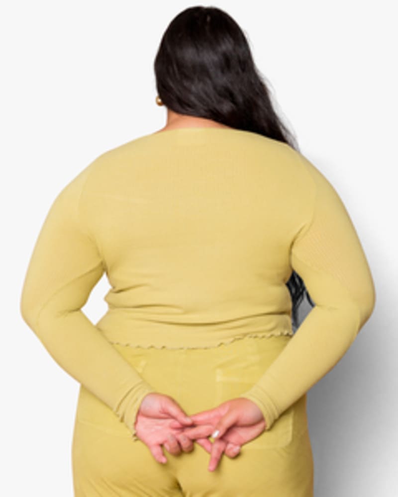 Shoulder peek top store
